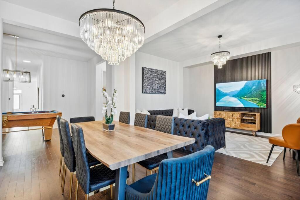 Barrie Luxe, Pool Table 6 Bedroom 6 Ba Custom Design A+ Location 外观 照片