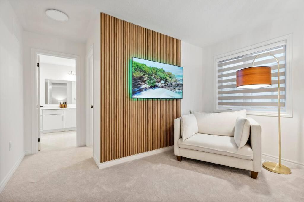 Barrie Luxe, Pool Table 6 Bedroom 6 Ba Custom Design A+ Location 外观 照片